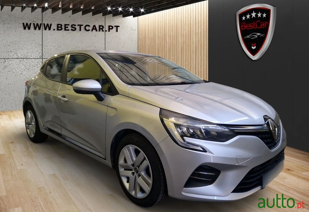 2021' Renault Clio photo #2