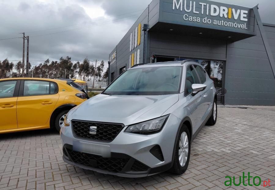 2024' SEAT Arona 1.0 Tsi Style Dsg photo #1