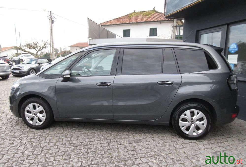 2015' Citroen C4 Grand Picasso photo #5