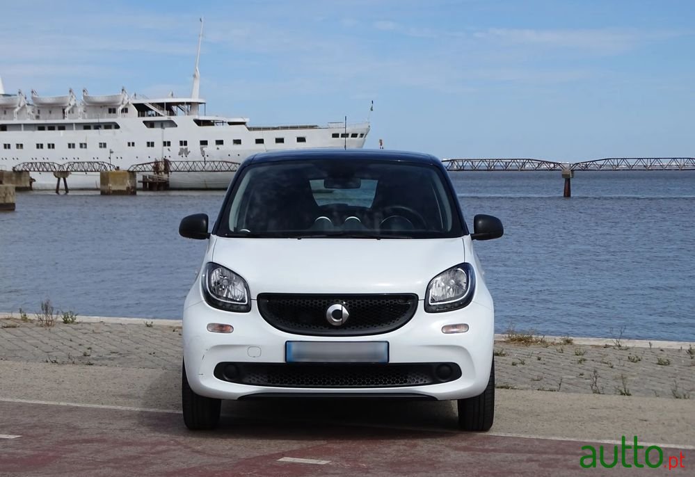 2018' Smart Forfour 1.0 Passion 71 photo #3