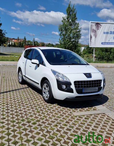 2013' Peugeot 3008 photo #2