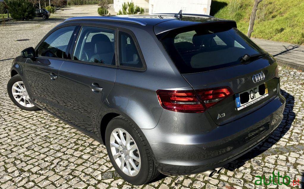 2015' Audi A3 Sportback photo #3