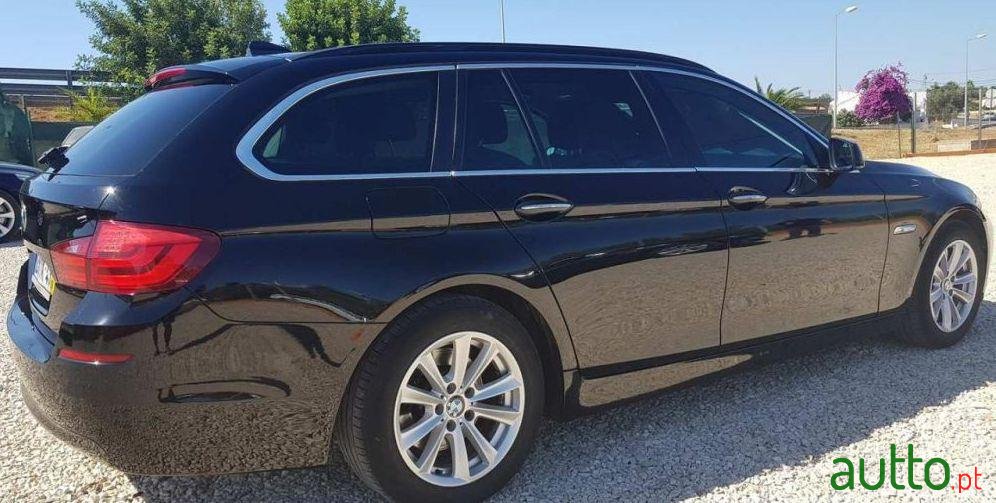 2011' BMW 520 D Touring 184Cv photo #1