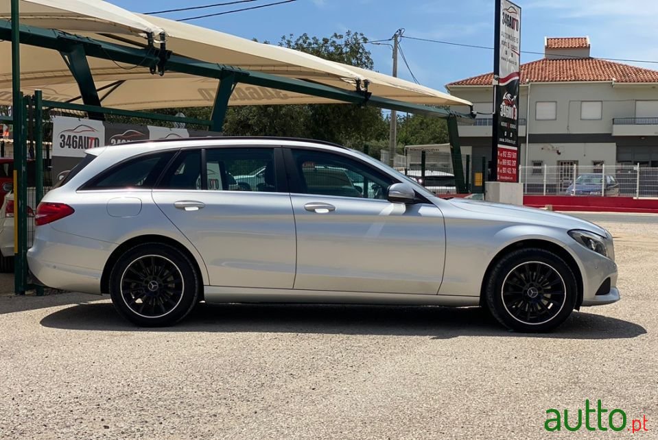 2014' Mercedes-Benz C-220 photo #3