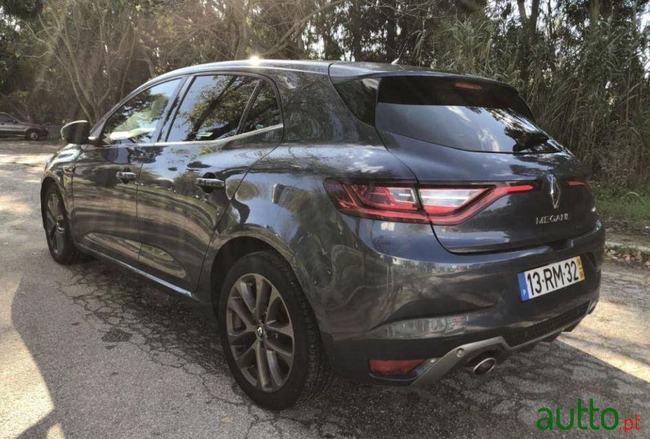 2016' Renault Megane photo #2