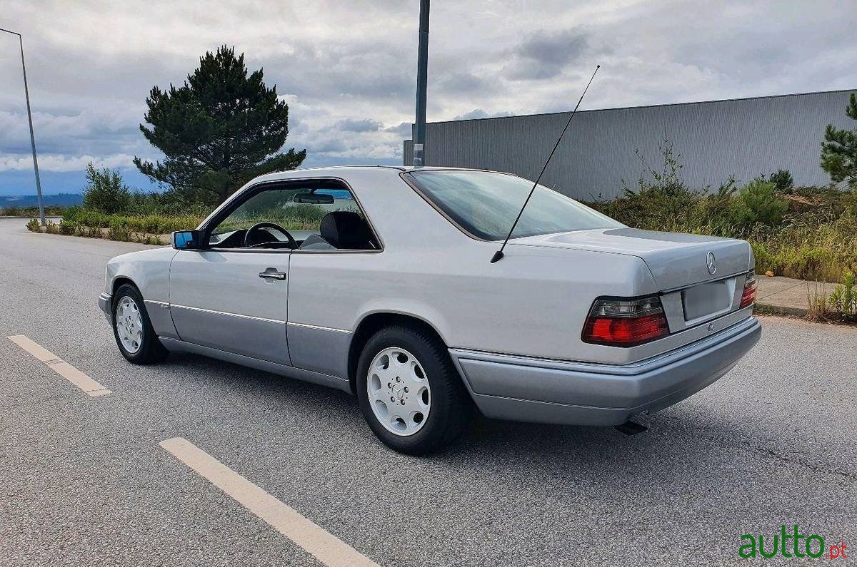 1995' Mercedes-Benz E 200 Mercedes-Benz E 200 CE coupé S photo #1