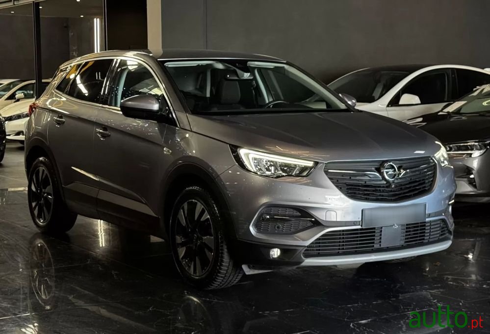 2020' Opel Grandland X 1.5 Cdti Edition photo #5