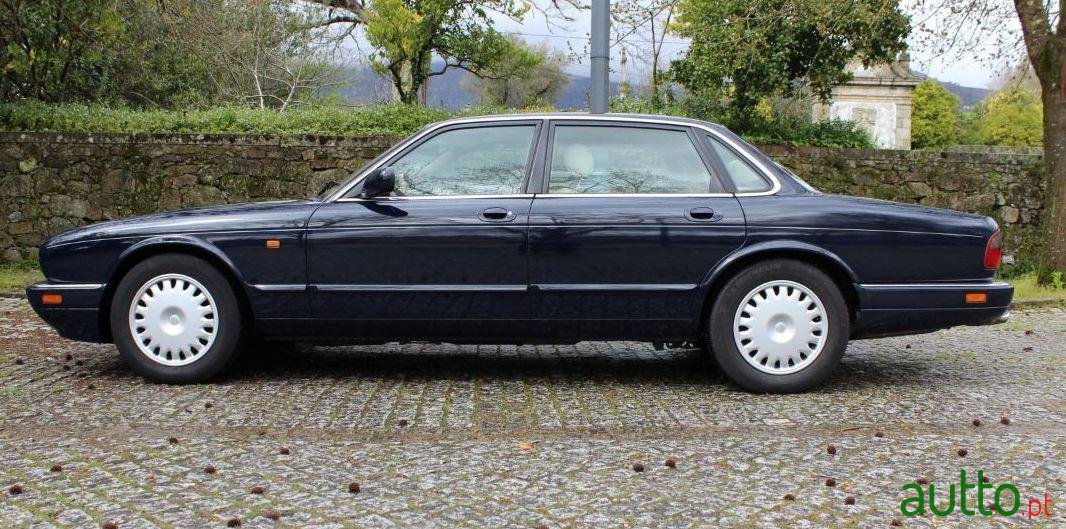 1996' Jaguar XJ6 X300 photo #1
