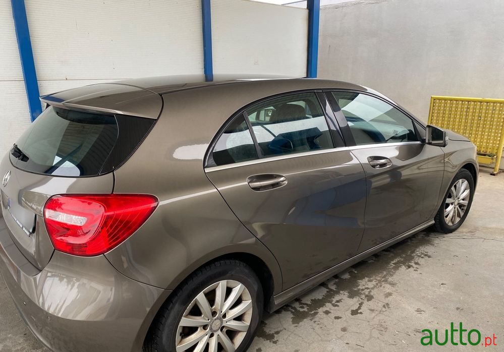 2014' Mercedes-Benz Classe A photo #5