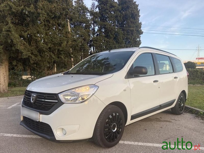 2020' Dacia Lodgy Tce 100 Gpf Start photo #1