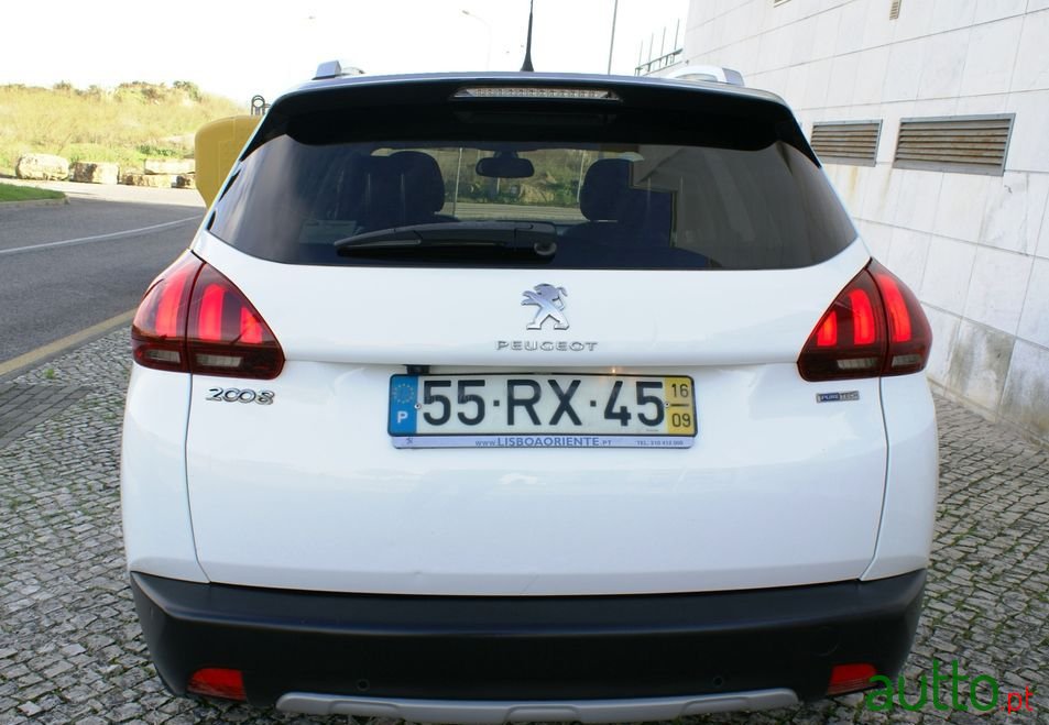2016' Peugeot 2008 photo #6