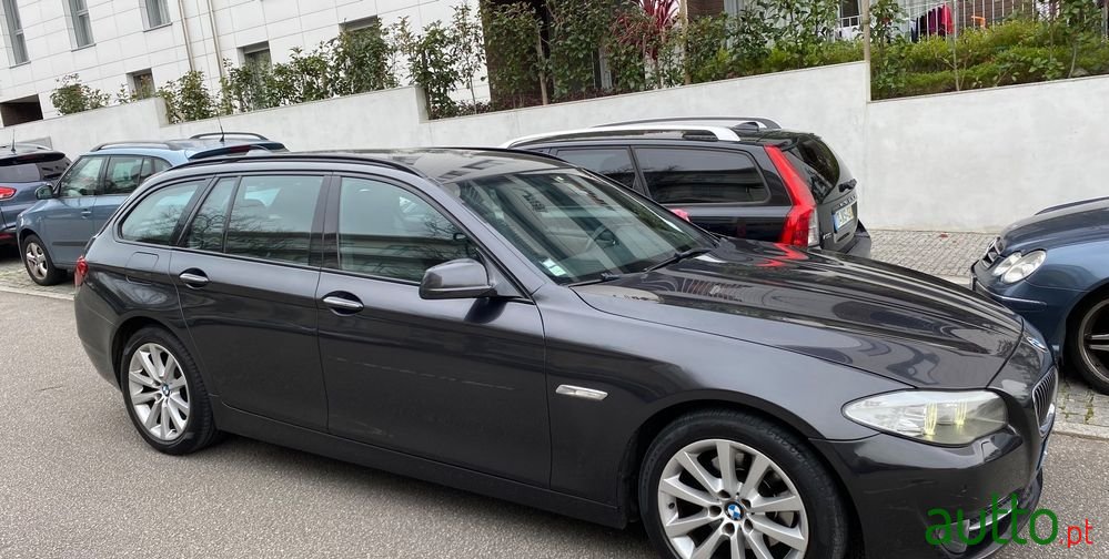 2012' BMW Série 5 D Auto photo #5