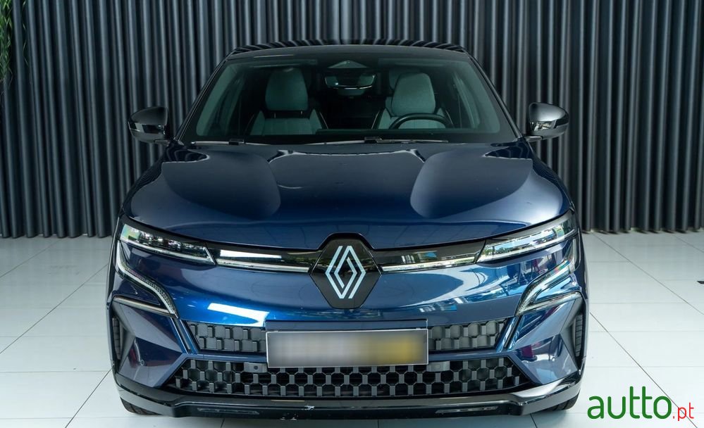 2024' Renault Megane E-Tech photo #3