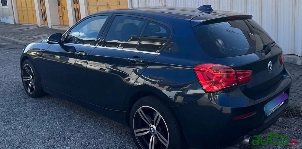2016' BMW Série 1 D Advantage photo #4