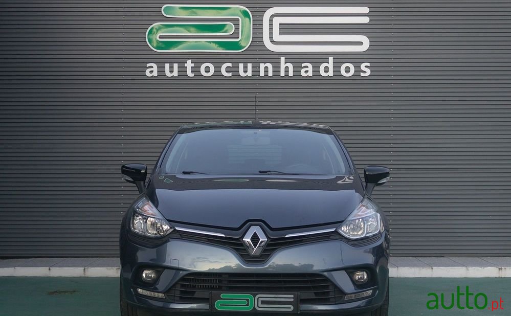 2019' Renault Clio 0.9 Tce Limited photo #2
