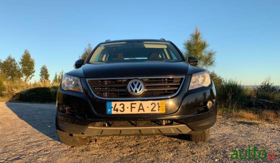 2007' Volkswagen Tiguan 4Motion photo #1