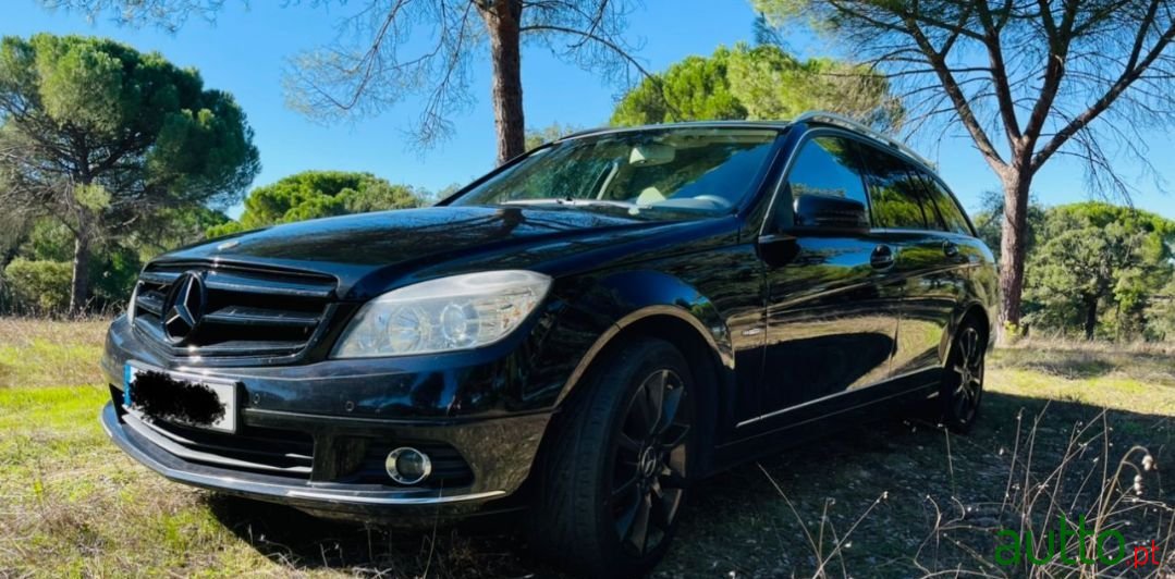 2010' Mercedes-Benz C-220 photo #3