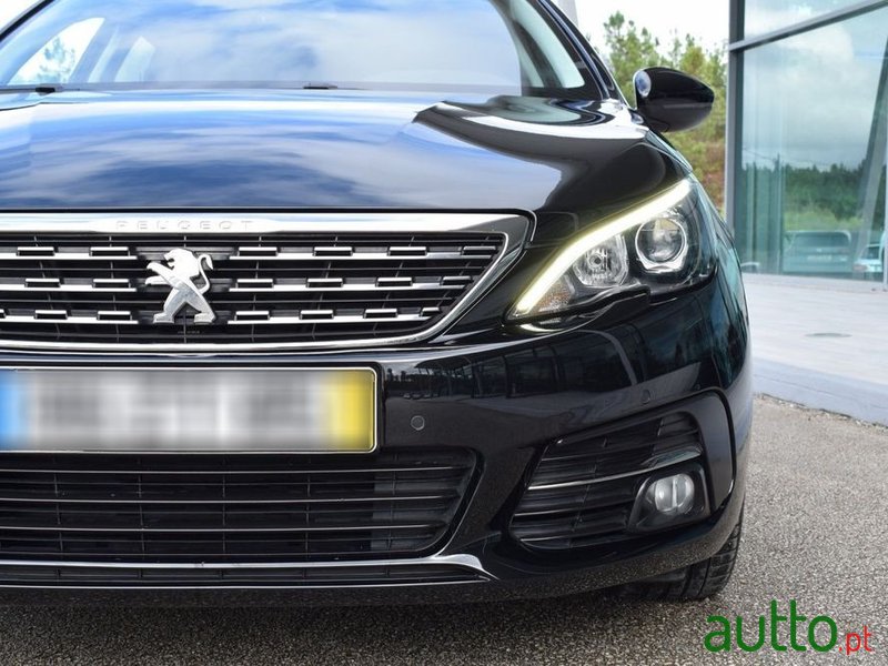 2020' Peugeot 308 Sw photo #4