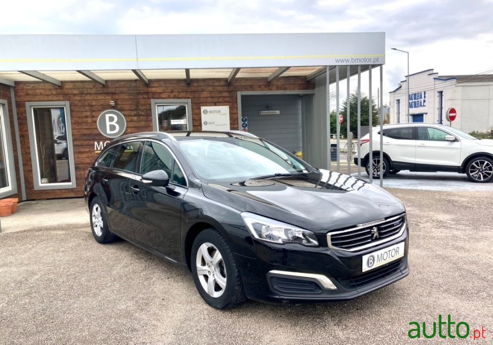2015' Peugeot 508 Sw photo #2