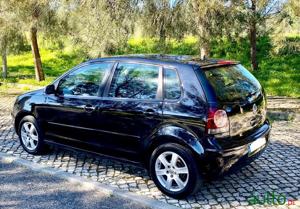 2008' Volkswagen Polo photo #4
