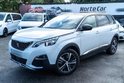2019' Peugeot 5008