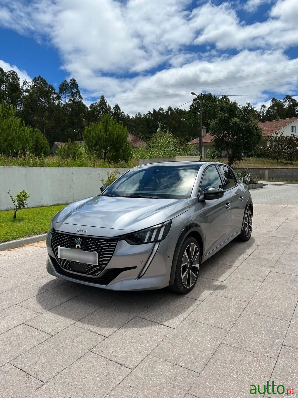 2020' Peugeot e-208 photo #2