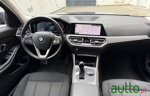 2022' BMW Série 3 photo #5