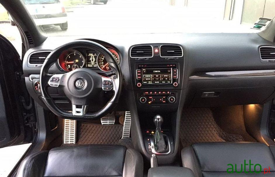 2010' Volkswagen Golf Gtd Dsg photo #5