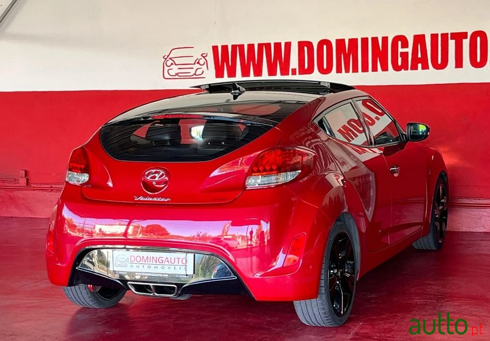 2011' Hyundai Veloster photo #6