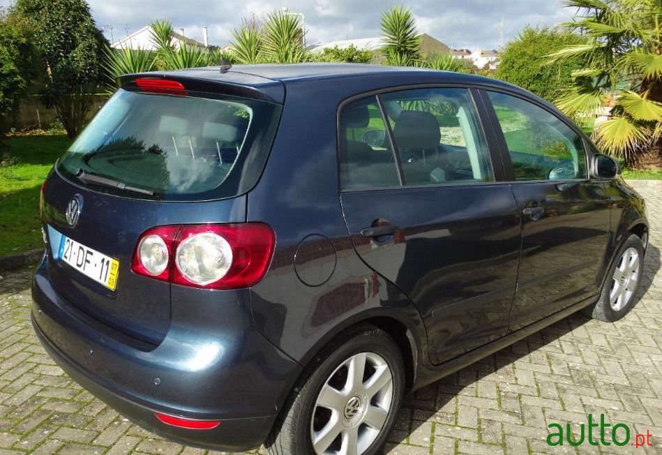 2007' Volkswagen Golf Plus photo #4