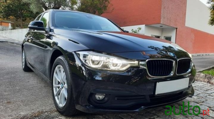 2017' BMW 320 photo #3