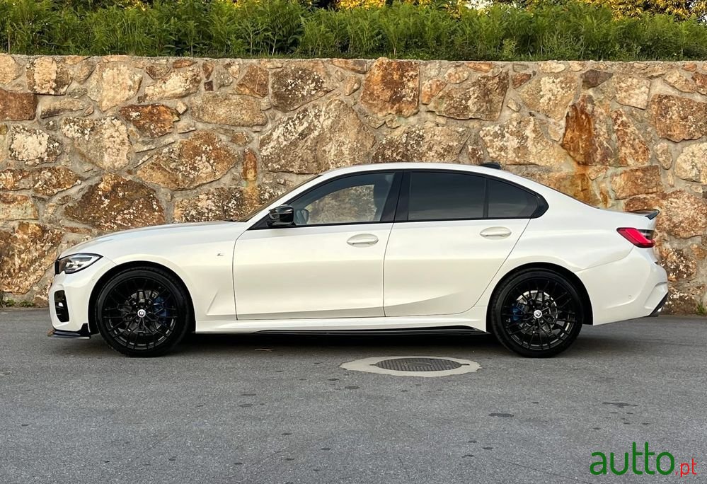 2021' BMW Série 3 D Pack M Auto photo #5