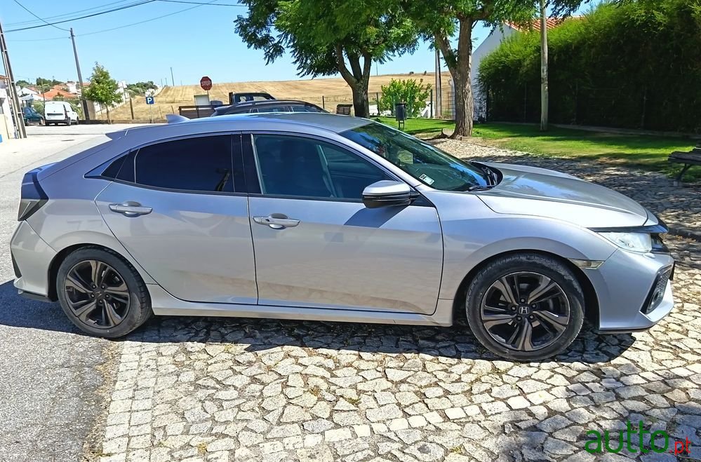 2018' Honda Civic photo #4