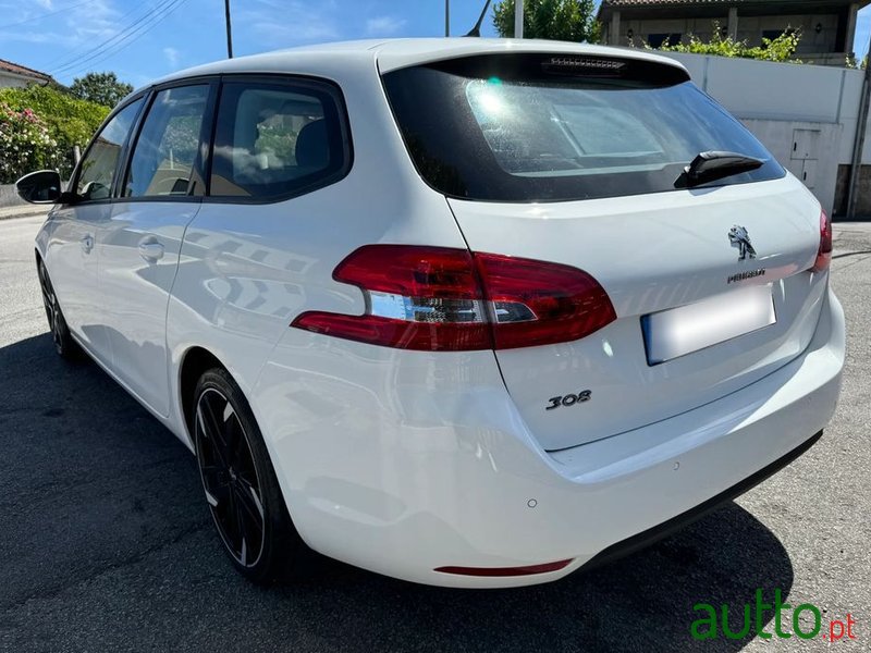 2015' Peugeot 308 Sw photo #5