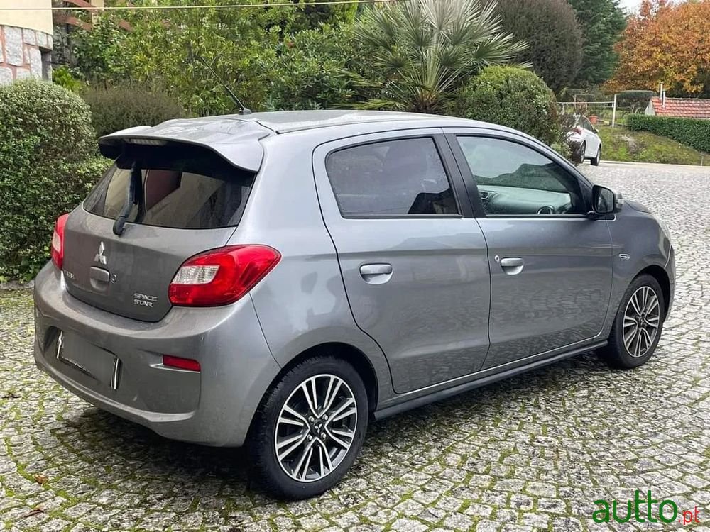 2020' Mitsubishi Space Star photo #4