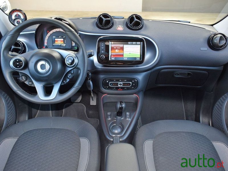 2020' Smart Forfour photo #5