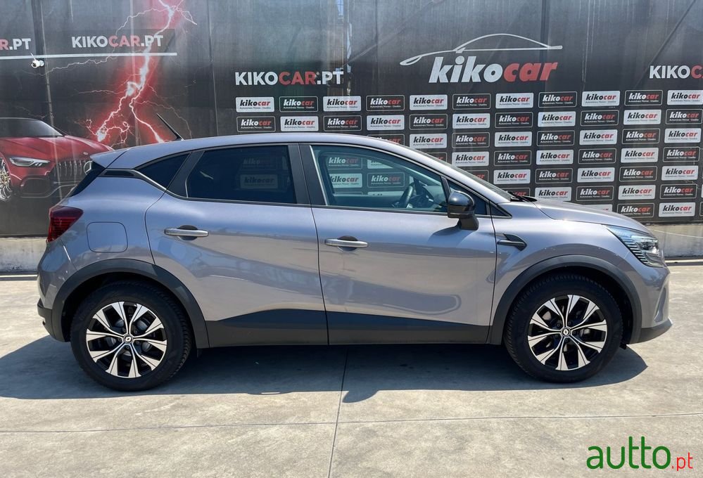 2023' Renault Captur photo #3
