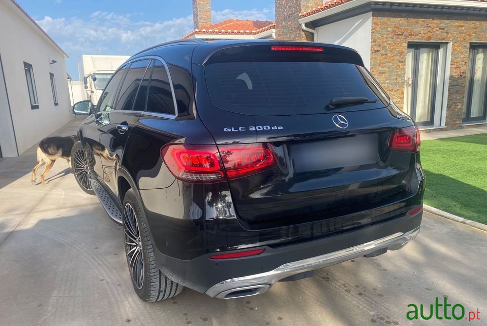 2021' Mercedes-Benz Classe Glc photo #6