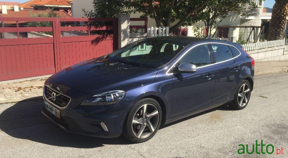 2014' Volvo V40 R - Design photo #4