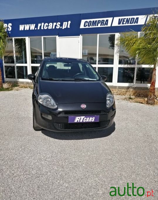 2015' Fiat Punto photo #2