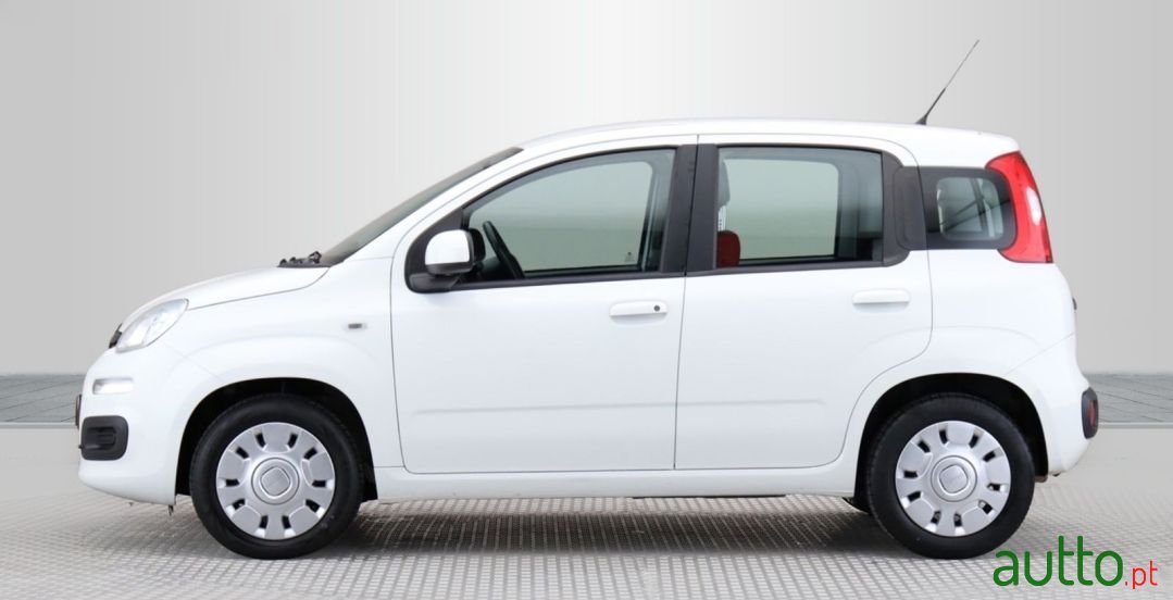 2018' Fiat Panda photo #2