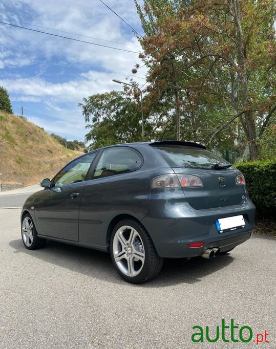 2007' SEAT Ibiza photo #2
