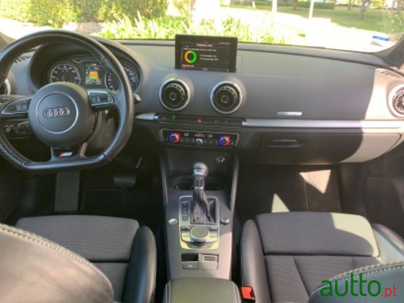 2015' Audi A3 Sportback photo #2