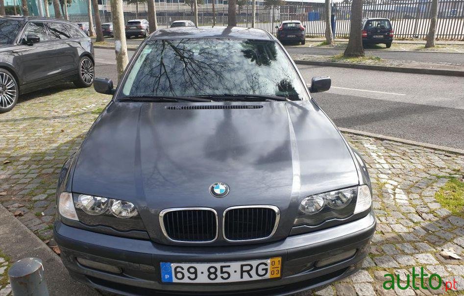 2001' BMW 320 Executive photo #1