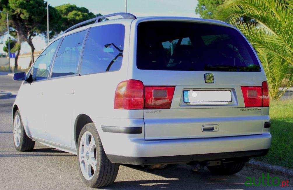 2005' SEAT Alhambra photo #1
