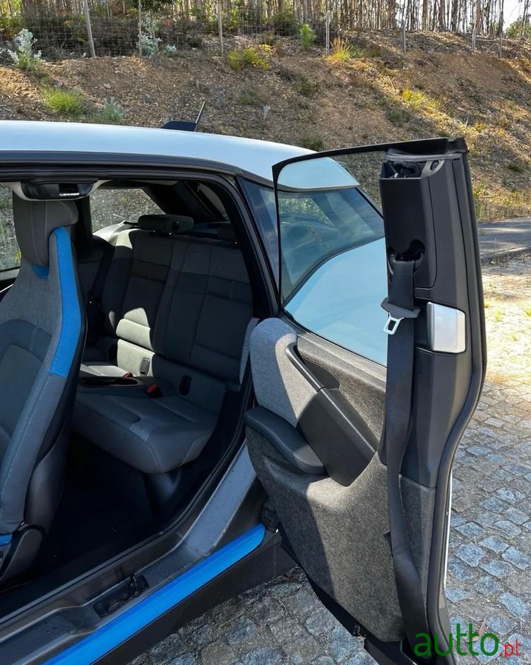 2016' BMW Série I (60 Ah) photo #4