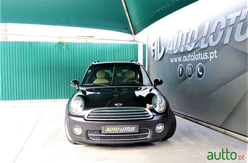 2011' MINI Cooper photo #2