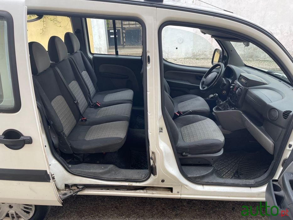 2006' Fiat Doblo photo #5