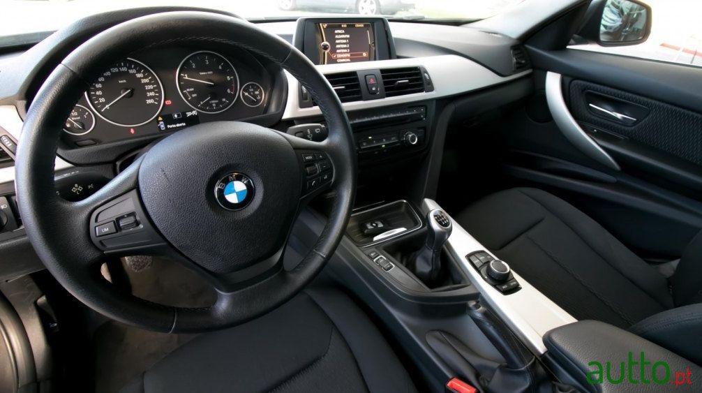 2012' BMW 316 d photo #3