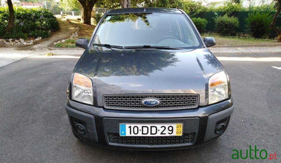 2007' Ford Fusion photo #2